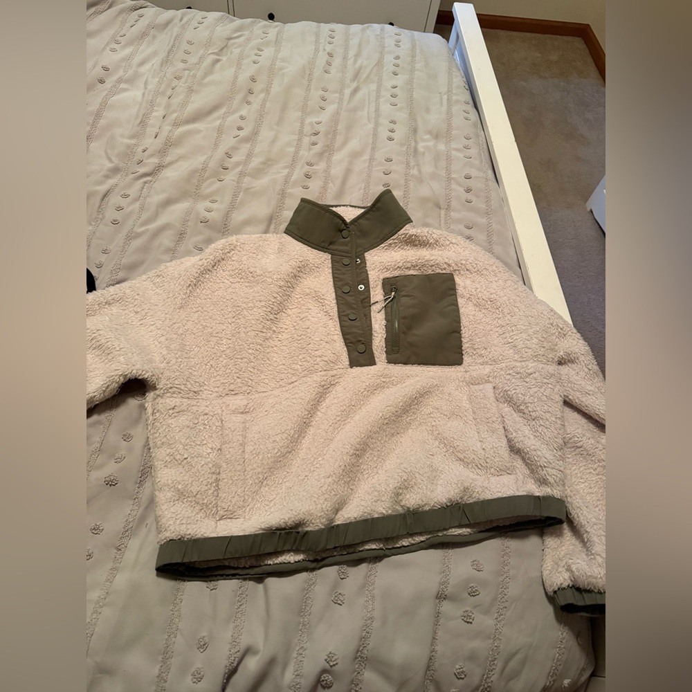 Vuori fleece pullover